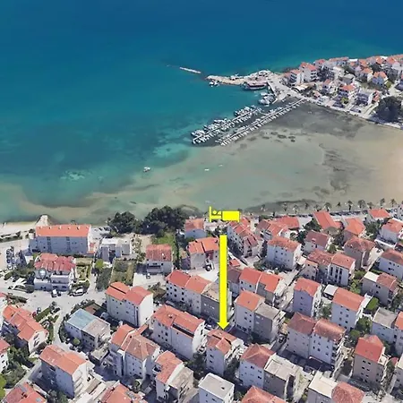 Modern Two-bedroom Iva Stobrec Split