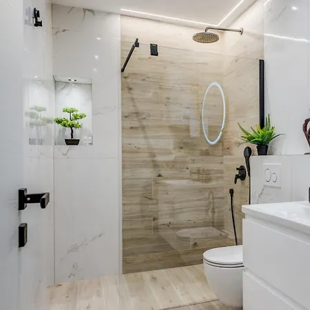 Apartman Modern Two-bedroom Iva Stobrec Split