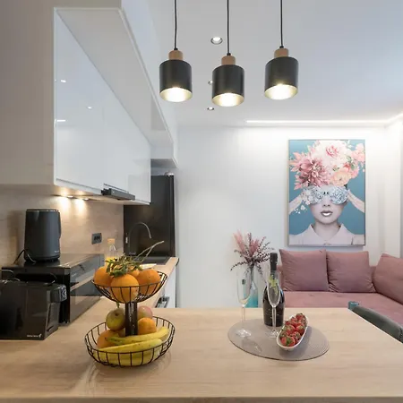 Modern Two-bedroom Iva Stobrec * Split